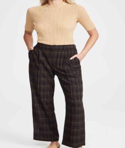 Women’s Classic Plaid Trousers